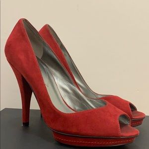 Gorgeous red suede Guess peeptoe platform pumps